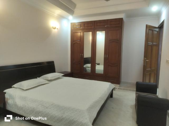 Property for rent in Deri