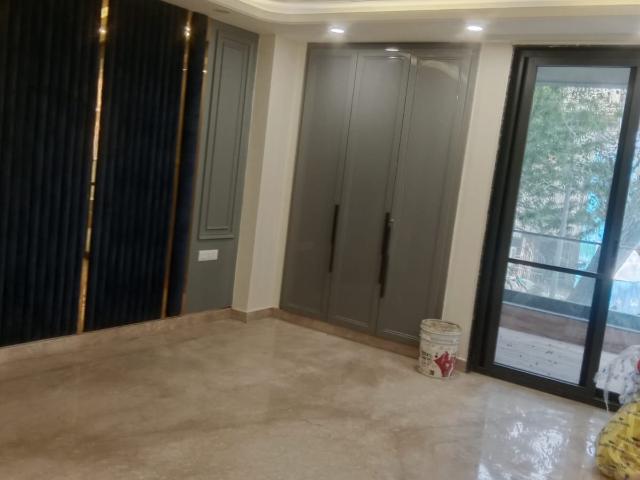 Property for rent in Deri