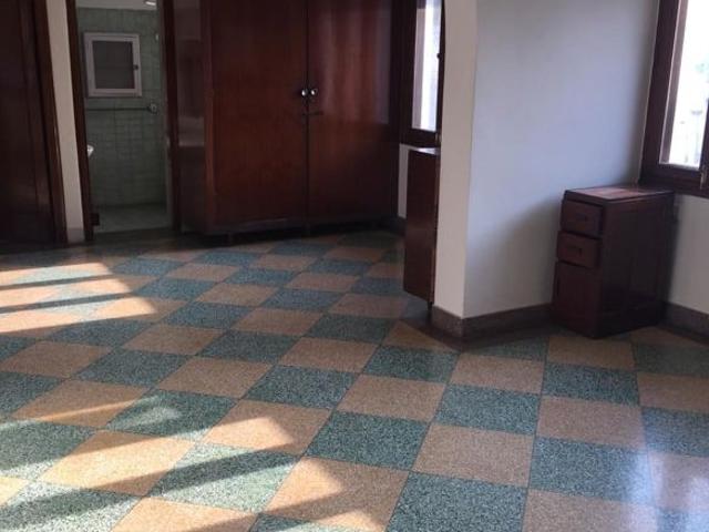 Villa for rent in Deri