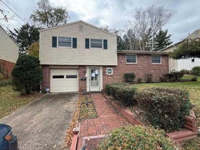 House for sale in Plum, Pennsylvania