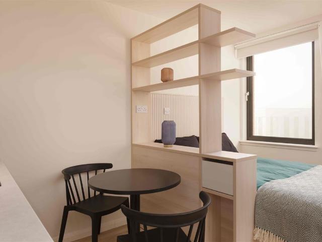 Studio for rent in Calton, Scotland