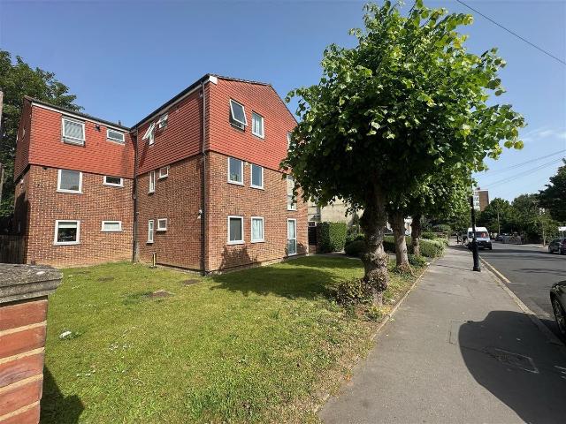 Apartment for rent in London Borough of Croydon, Addiscombe