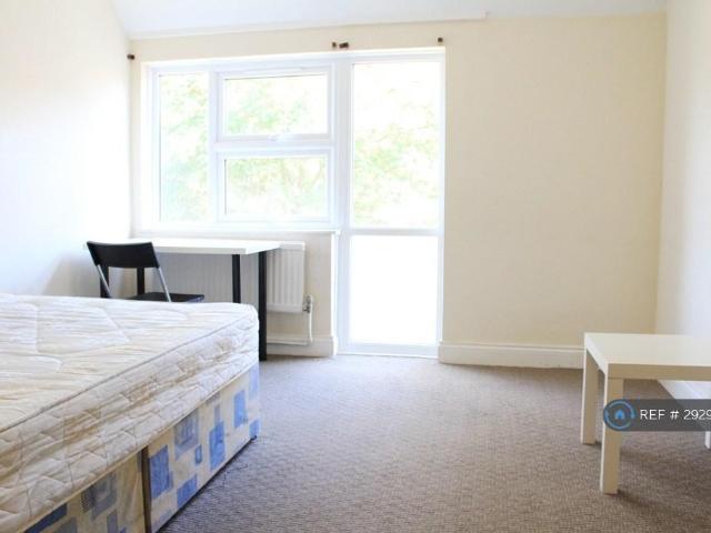 House for rent in Barnsbury, Greater London