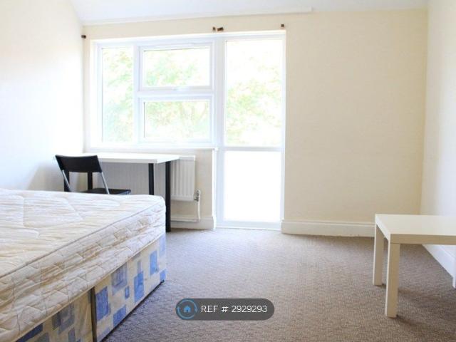 House for rent in Barnsbury, Greater London