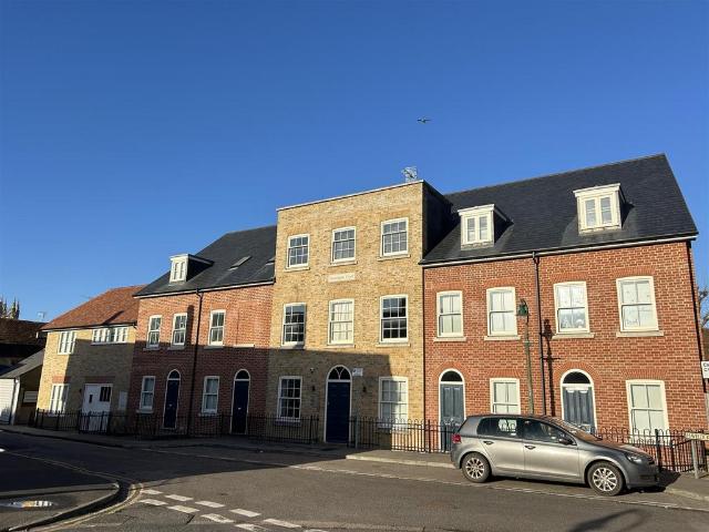 Apartment for rent in Longport, Canterbury