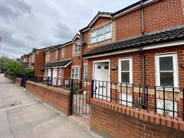 House for rent in Bede Island, Leicester