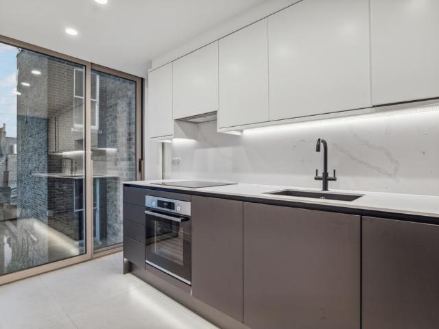 House for rent in Canonbury, Greater London