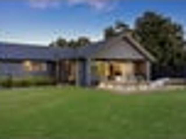 House for sale in Awhitu