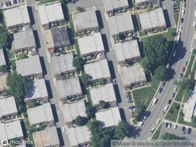 Condo for sale in Sequoyah, Hybla Valley