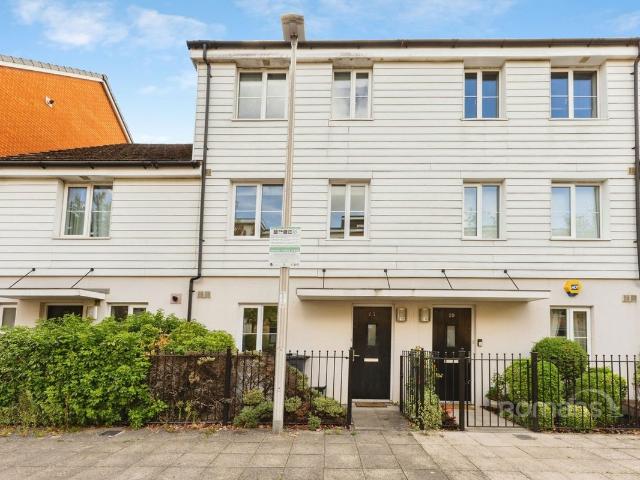 Apartment for rent in Whitley, Reading