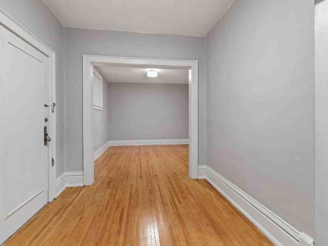 Apartment for rent in Hennepin, Minnesota
