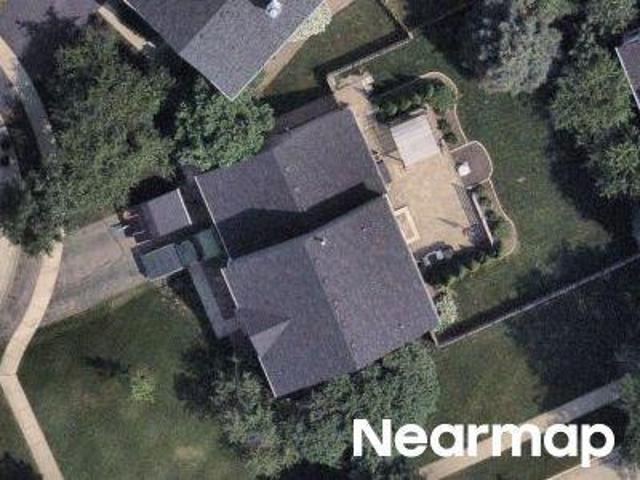 House for sale in Mchenry, Illinois