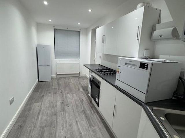 Apartment for rent in Chadwell Heath, Greater London