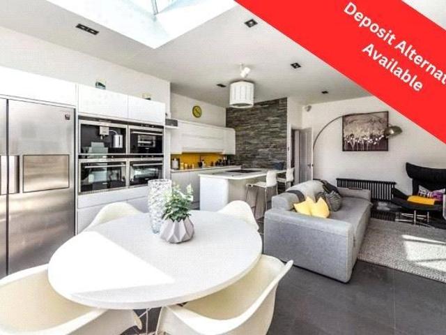 House for rent in London Borough of Havering, Greater London