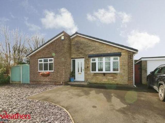 House for sale in Worsbrough Bridge, Worsbrough