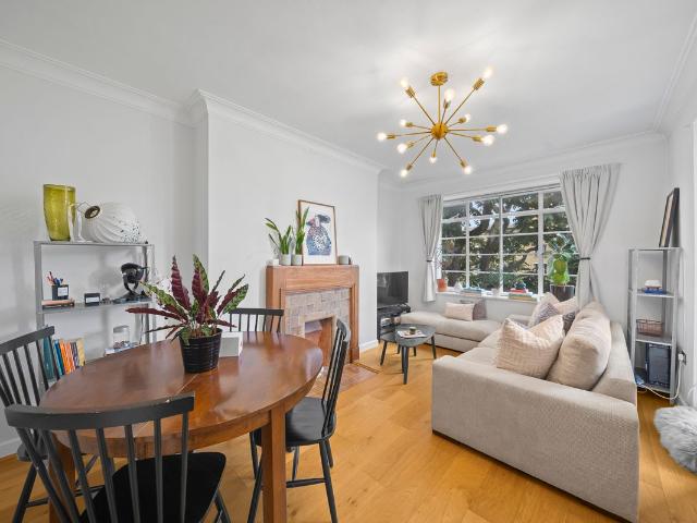 Apartment for rent in Belsize Park, Primrose Hill