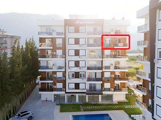 Kum, Finike içerisinde satılık mülk