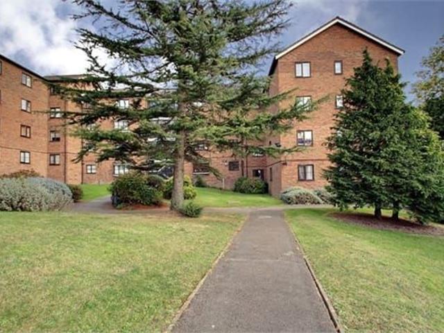 Apartment for rent in Dollis Hill, Greater London