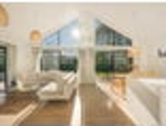 House for sale in Otakou