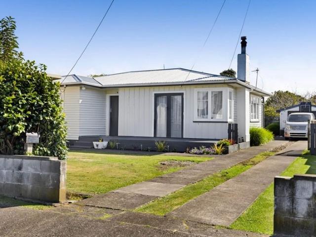 House for rent in Taranaki