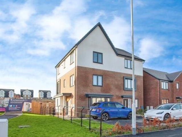 House for sale in Catcliffe, South Yorkshire