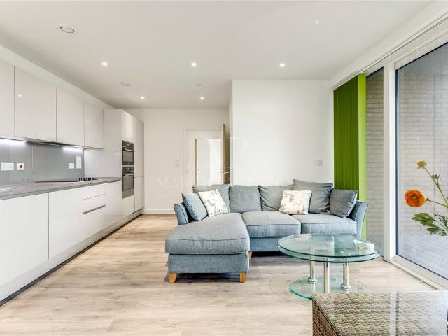 House for rent in West Hendon, The Hyde
