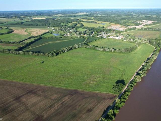 Farm for sale in Douds, Iowa
