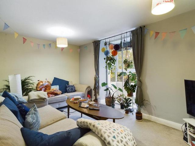 Apartment for rent in Battersea, Greater London