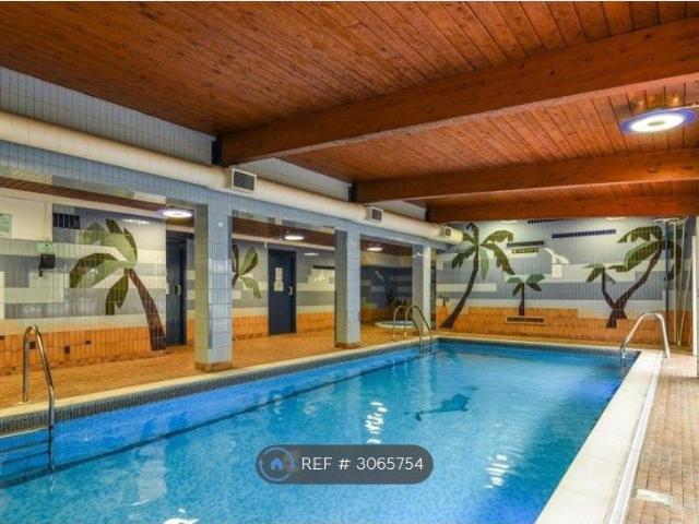 House for rent in York Road Estate, Greater London