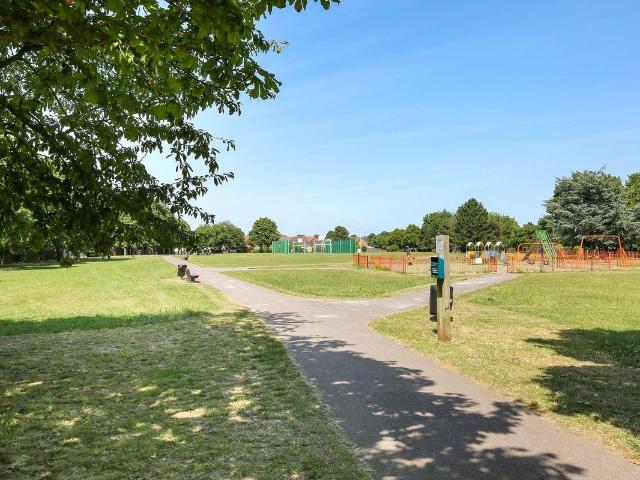 Apartment for rent in Slough