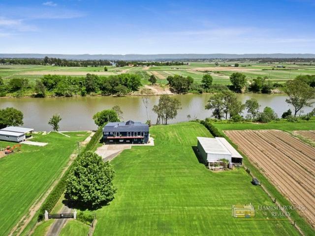 Cottage for sale in Sydney, New South Wales
