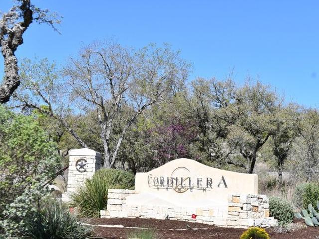 Land for sale in Kendall, Texas