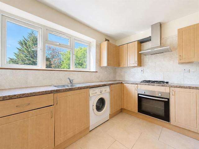 Apartment for rent in London Borough of Hounslow, Spring Grove