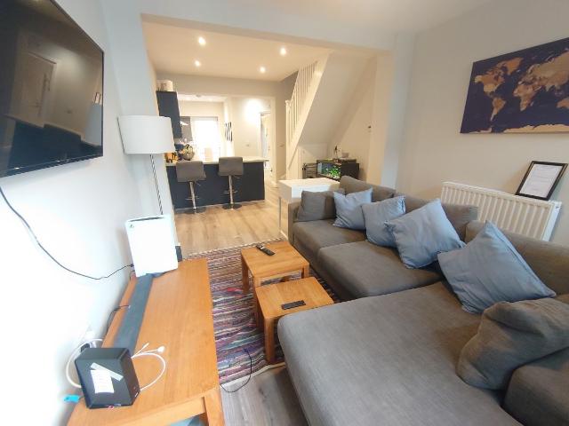 House for rent in Kensington, Calderstones