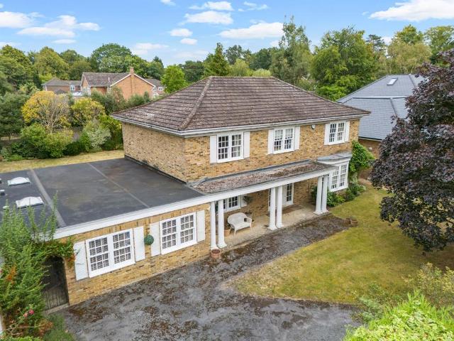 House for rent in Blackhills, Surrey