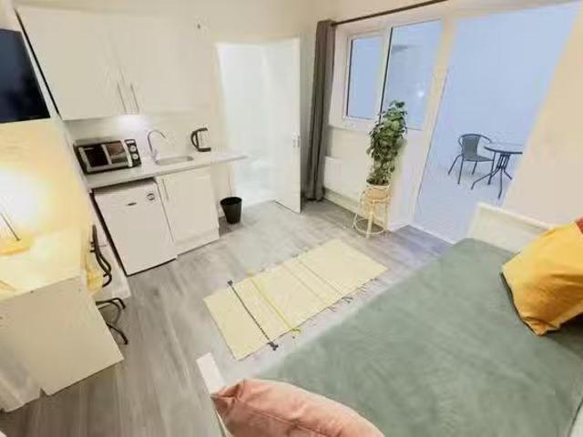 Apartment for rent in Clapton, Upper Clapton