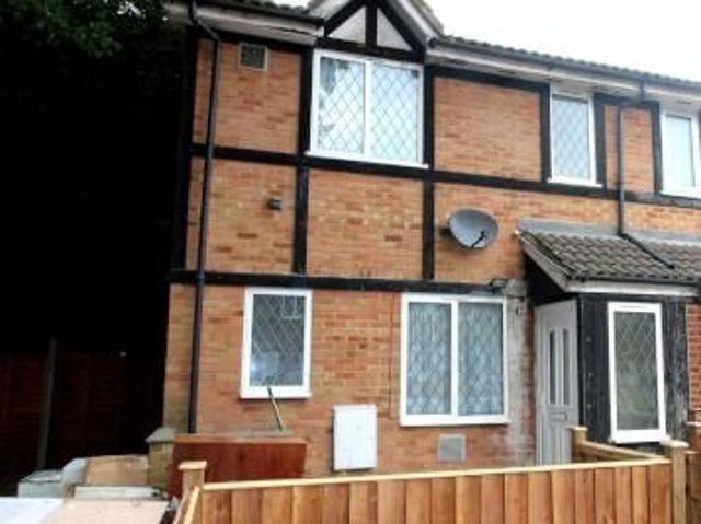 House for rent in London Borough of Hounslow, Greater London