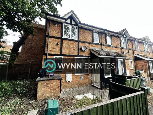 House for rent in London Borough of Hounslow, Greater London