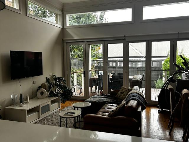 Room for rent in Camerons Creek, Victoria