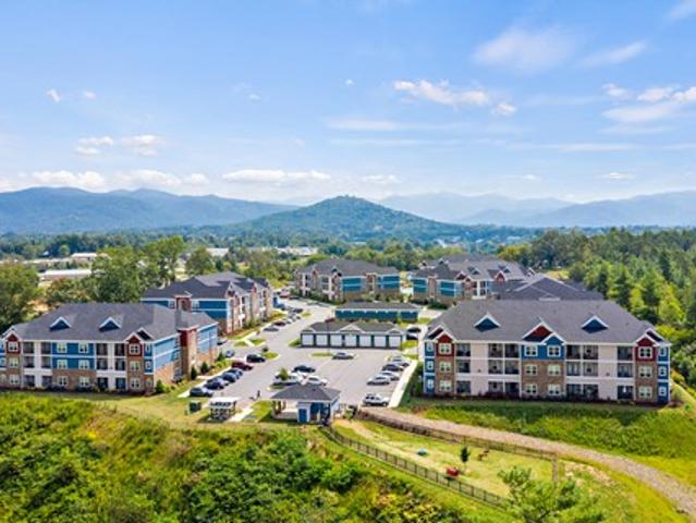 Apartment for rent in Weaverville Apartment for rent in Weaverville