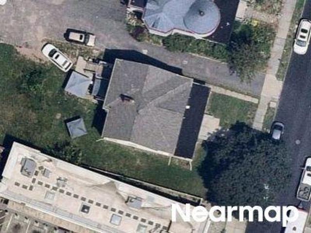 House for sale in East Orange