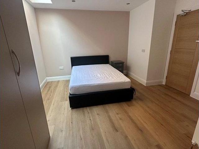 Room for rent in Slough