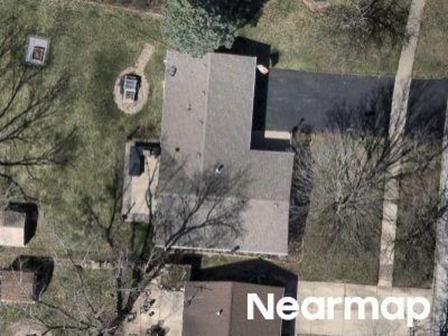 House for sale in North Aurora, Illinois