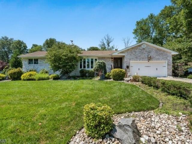 House for sale in Clark, New Jersey