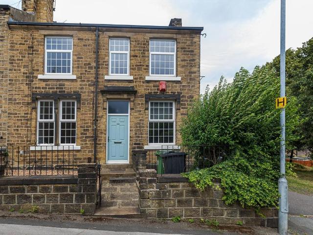 House for rent in Milnsbridge, West Yorkshire