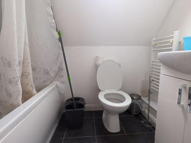 Room for rent in Wollaton Park, Haddon