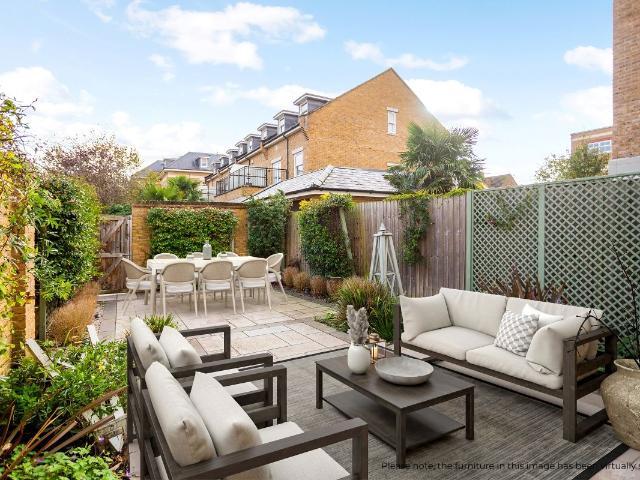 House for rent in Clewer Village, Windsor