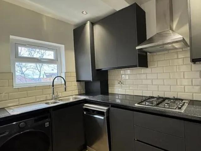 House for rent in Kingsbury, Greater London