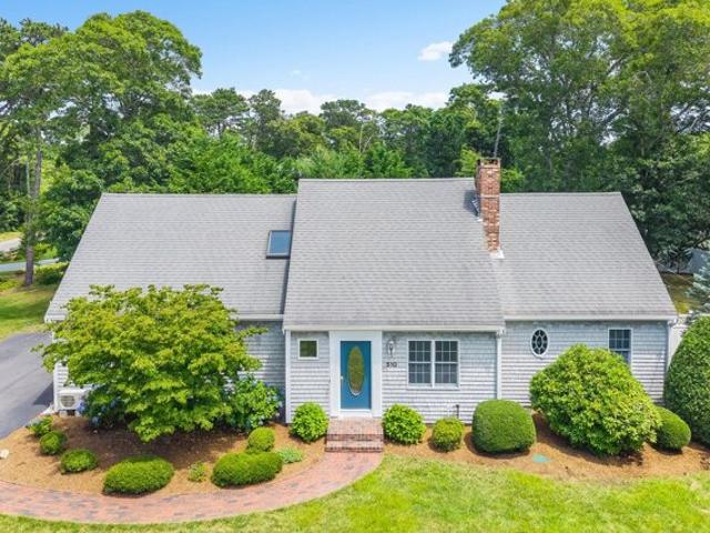 House for sale in Eastham