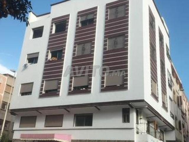 Local commercial location à Madagh